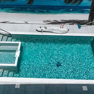 Gray Door - Adults Only Apartamento Palm Beach