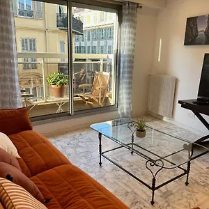  Apartment La Belle, Centre 1 Bed, 2 Terrace, Quiet France